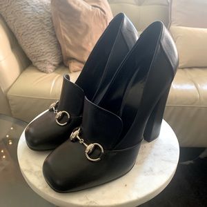 Gucci Black Leather Horsebit Pumps Size 39